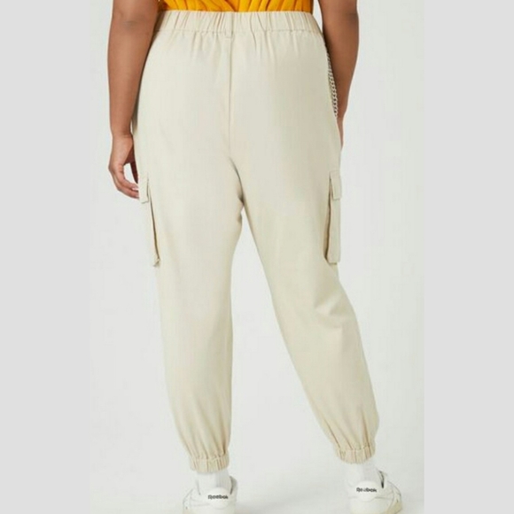 5 for $20 | NWT Forever 21 Cargo Joggers - Picture 3 of 16